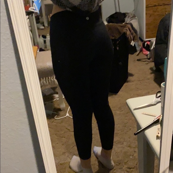 Lululemon leggings - Picture 3 of 4